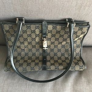 Authentic Gucci shoulder bag